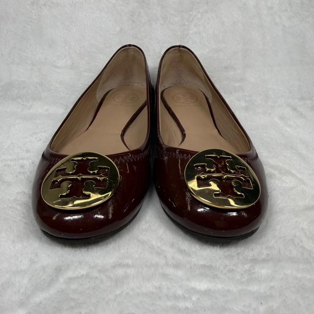 Tory Burch Reva Ballet Flats Burgundy Patent Leather Gold Medallion Womens‎ 7M